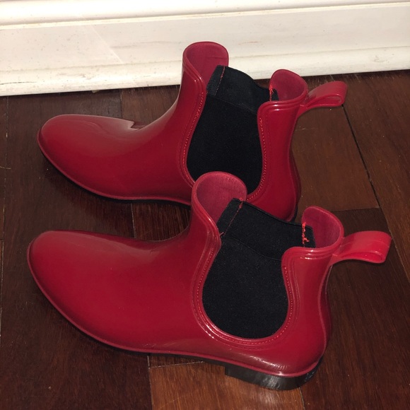NWOT Red RAIN BOOTS 🌧 - Picture 2 of 6